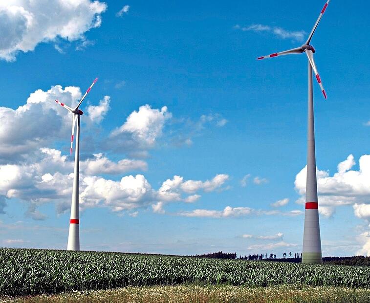 Bereits 2012 informierte sich der Gemeinderat Steinwiesen &uuml;ber die damals neue Windkraft und lehnte ein Windvorranggebiet ab.  Archiv/Susanne Deuerling