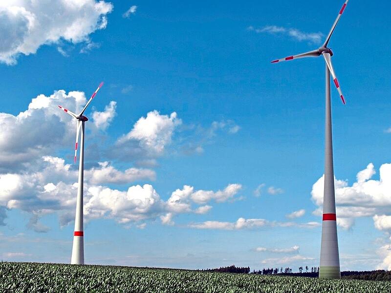 Bereits 2012 informierte sich der Gemeinderat Steinwiesen &uuml;ber die damals neue Windkraft und lehnte ein Windvorranggebiet ab.  Archiv/Susanne Deuerling