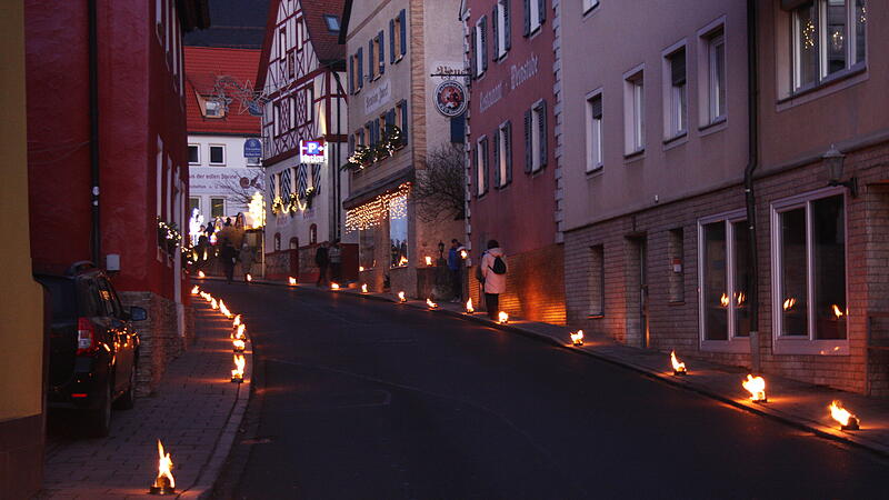 Lichterprozession in G&ouml;&szlig;weinsteinLichterprozession in G&ouml;&szlig;weinstein 2026