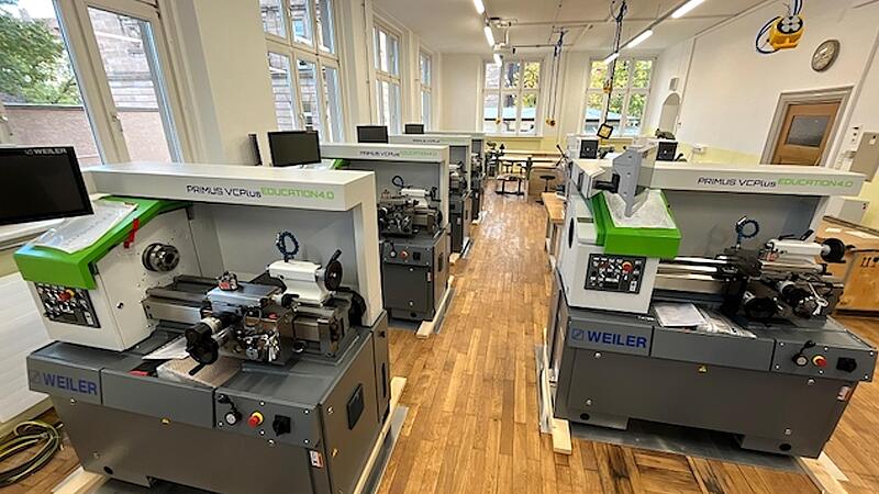 Die Maschinen aus Mausdorf stehen mittlerweile in der Werkstatt auf den vorgesehenen Pl&auml;tzen.