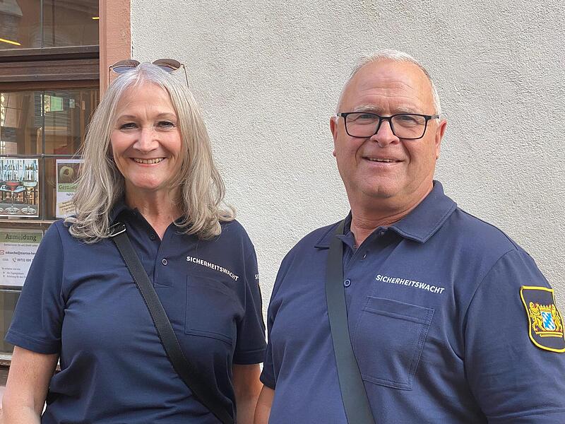 Andrea Greubel und Peter R&uuml;ckel waren 2023 bei der Sicherheitswacht in Bad Kissingen engagiert.