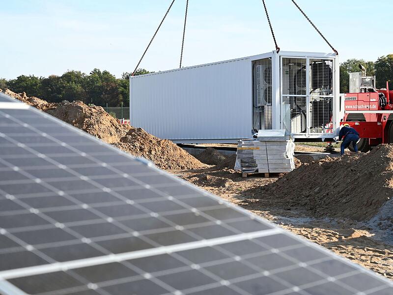 Batteriespeicher f&uuml;r Solarpark