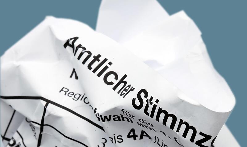 Warum geben manche B&uuml;rgerinnen und B&uuml;rger bei Wahlen nicht ihre Stimme ab? Ein Bamberger Uni-Professor kl&auml;rt auf.