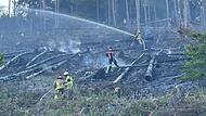 Waldbrand Gösselsdorf (Saalfeld-Rudolstadt): Eindrücke der Kronacher WehrWaldbrand Gösselsdorf (Saalfeld-Rudolstadt): Eindrücke der Kronacher Wehr
