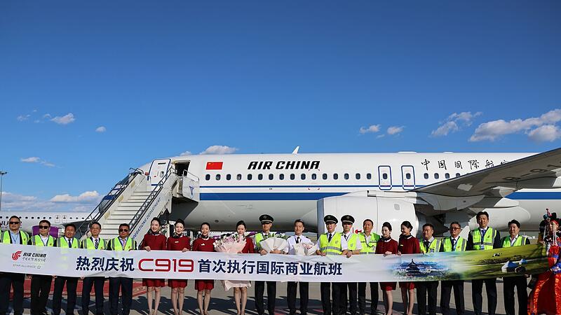 Chinas Passagierjet C919 absolviert ersten Linienflug