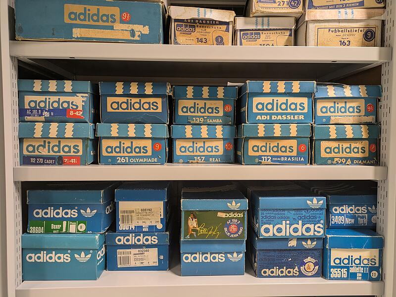 Adidas ArchivAdidas Archiv Adidas ArchivAdidas Archiv