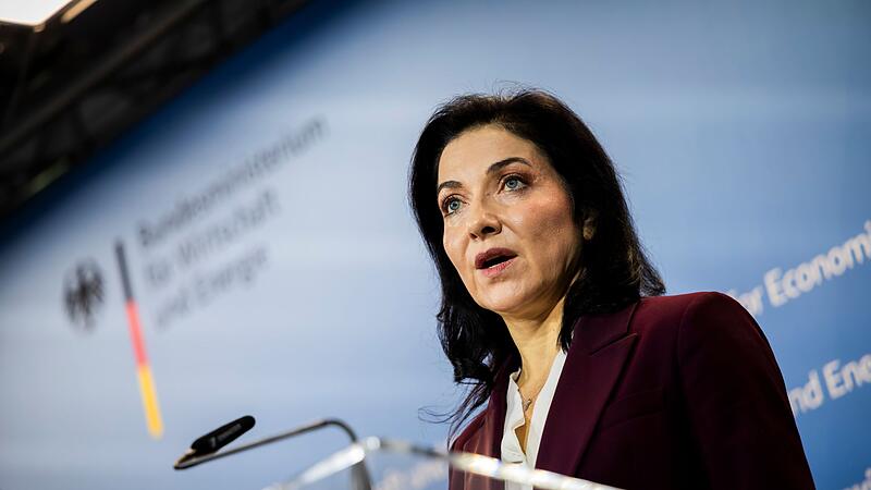 Pressekonferenz zur Zukunft der Meyer Werft Pressekonferenz zur Zukunft der Meyer Werft