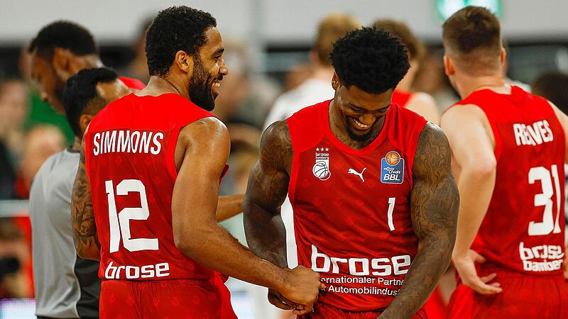 Da scheint die Chemie bereits zu stimmen: Gerel Simmons (links) und Patrick Miller