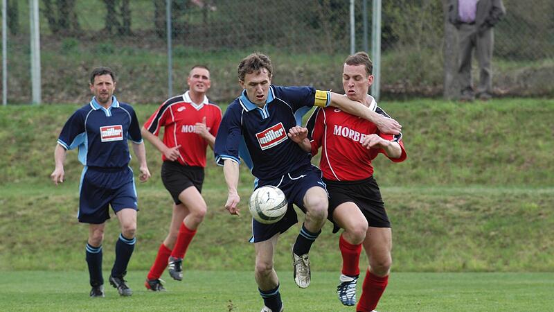 In der Saison 2004/05 ging der SV Rothhausen in der Kreisklasse 2 an den Start und duelliert sich hier mit dem SV Merkershausen.