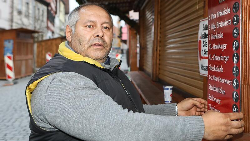 Die Absage  des Weihnachtsmarktes hat  Adam Leider getroffen, aber  er hofft noch auf eine Insell&ouml;sung in Forchheim.Forchheim & Fr&auml;nkische Schweiz