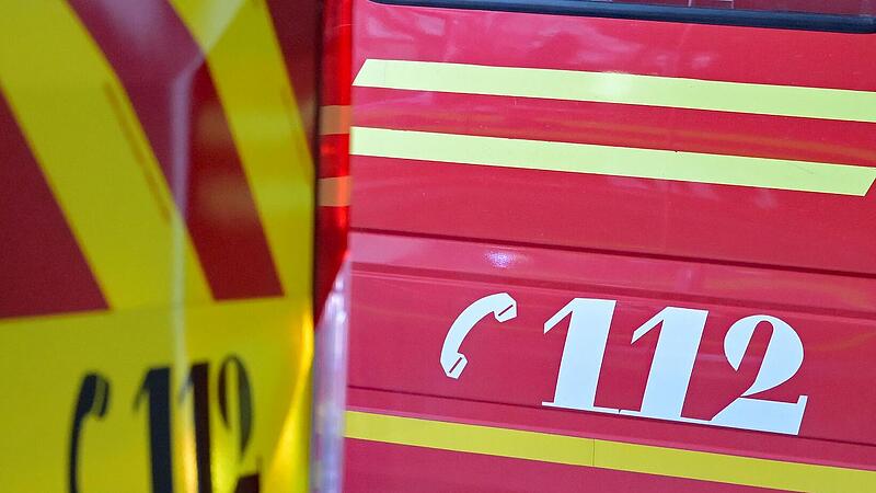 Feuerwehr und Rettungsdienst rücken nach Notruf nach Michelau aus Feuerwehr und Rettungsdienst rücken nach Notruf nach Michelau aus