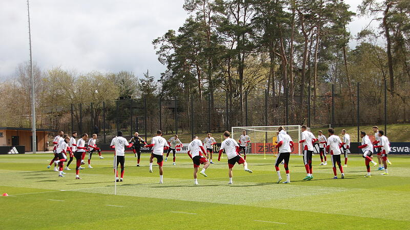 Am Donnerstagvormittag trainierte die Nagelsmann-Elf ein letztes Mal f&uuml;r diesen M&auml;rz im deutschen Basecamp.