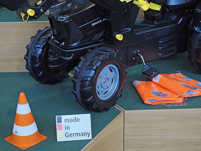 Rolly Toys aus Neustadt steht f&uuml;r hochwertige Kinderfahrzeuge, besonders aus der Landwirtschaft. Das Design stimmt mit den &bdquo;gro&szlig;en Kollegen&ldquo; &uuml;berein.