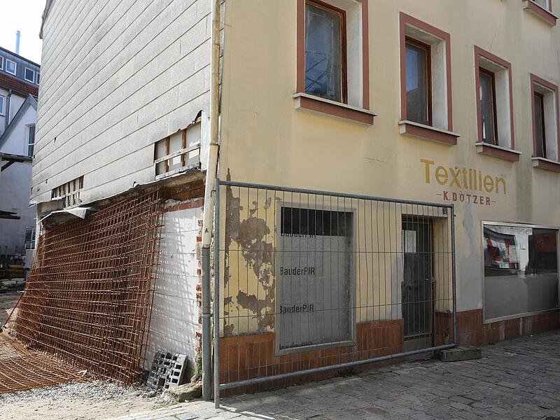 Gehört auch zum Belzer-Areal: Die Burgerhofstraße 4 (ehem. Textilien Klötzer).Leerstände in Forchheim: Das tut sich in der Innenstadt Gehört auch zum Belzer-Areal: Die Burgerhofstraße 4 (ehem. Textilien Klötzer).