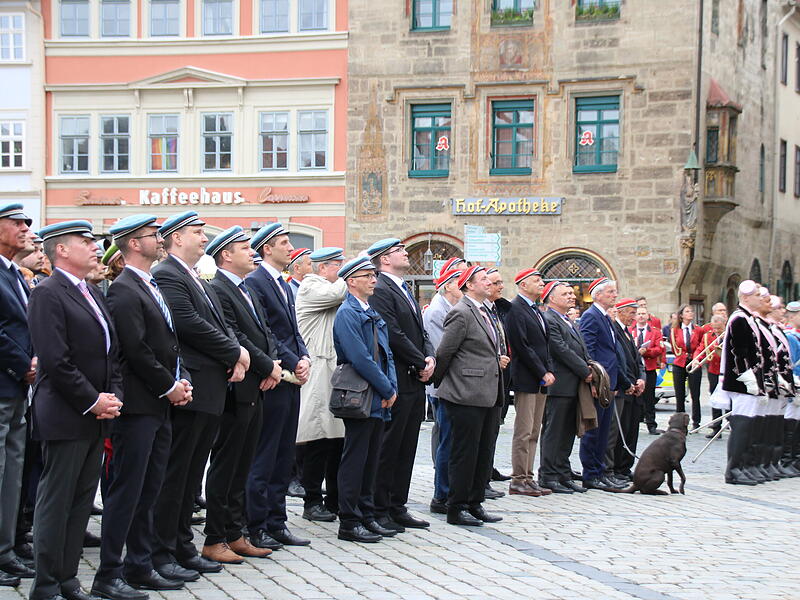 Einzug der PräsidierendenEinzug der Präsidierenden Einzug der Präsidierenden