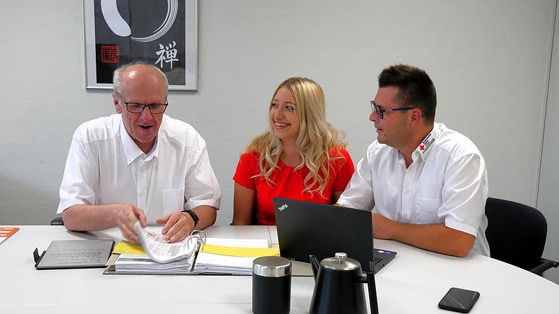 Die neue Kreisgesch&auml;ftsf&uuml;hrung des BRK-Kreisverbandes Kronach (v.l.) Martin Schmidt, Carina Kotschenreuther und Ralf Schmidt.