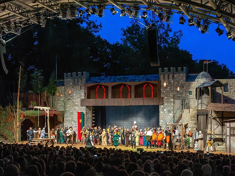 Passionsspielverein Sömmersdorf startet Petition Für Kulturorte wie die Freilichtbühne Sömmersdorf – hier 2022 beim Abenteuerstück "Robin Hood" – fordert der Passionsspielverein eine Überarbeitung der Freizeitlärmrichtlinie.