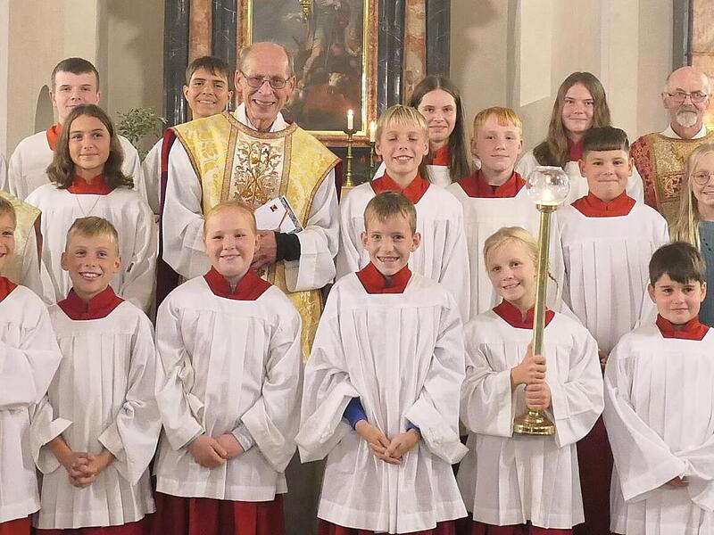 Eins von vielen letzten Bildern zusammen mit Hans Thurn, die bestimmt oft geteilt werden: Pfarrer Hans Thurn nach seinem Abschiedsgottesdienst in Kothen. Eins von vielen letzten Bildern zusammen mit Hans Thurn, die bestimmt oft geteilt werden: Pfarrer Hans Thurn nach seinem Abschiedsgottesdienst in Kothen.