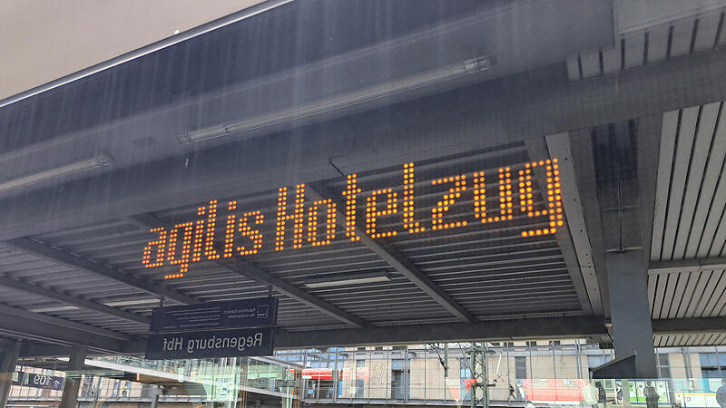 Der Hotelzug des Eisenbahnunternehmens agilis