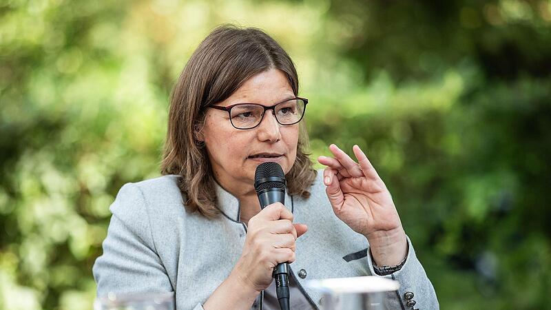 Die Bundestagsabgeordnete Manuela Rottmann kandidiert am Wochenende beim Bundesparteitag der Grünen als Schatzmeisterin.