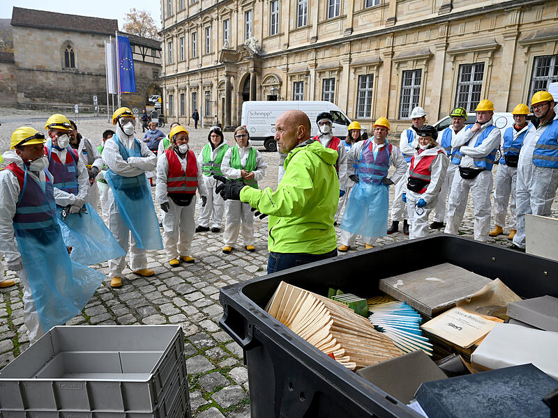 Notfallverbund Bamberg übt auf dem DomplatzNotfallverbund Bamberg übt auf dem Domplatz