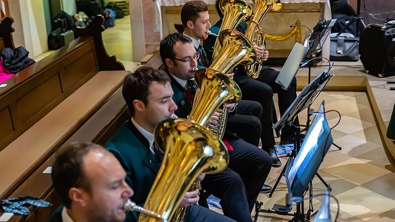 Ein wunderbares Adventskonzert gestaltete der Musikverein Knetzgau vor Kurzem in der  Knetzgauer Kirche.