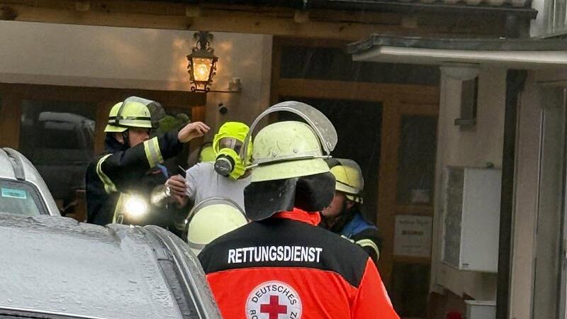 Massive Rauchentwicklung bei Wohnhausbrand in Erlangen Massive Rauchentwicklung bei Wohnhausbrand in Erlangen