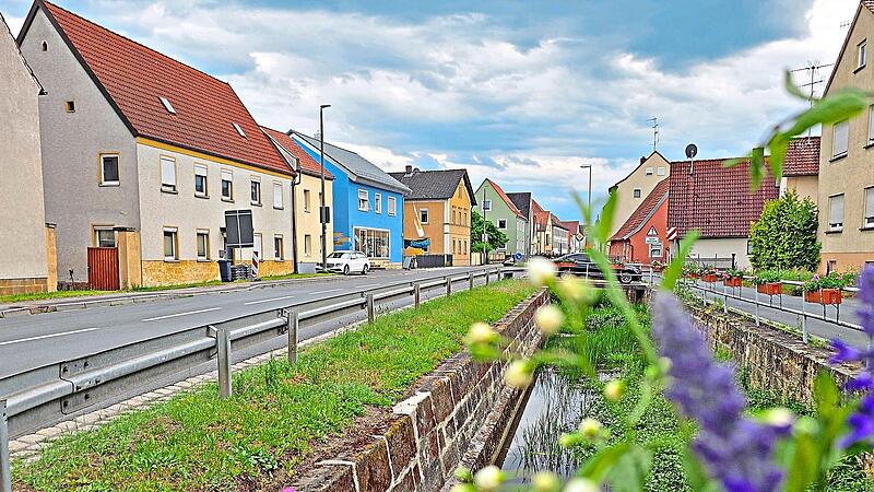 In der Bamberger Stra&szlig;e in Breiteng&uuml;&szlig;bach steht Haus an Haus. Das Gebiet w&auml;re an sich gut f&uuml;r ein Nahw&auml;rmenetz geeignet.Johannes Michel