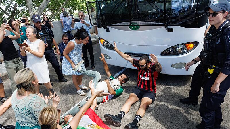 Iran-Krieg - Asyl für iranische Fußballerinnen Iran-Krieg - Asyl für iranische Fußballerinnen