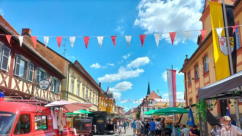 Beim "Sch&auml;tzer Biergenuss" geht es ein wenig ruhiger zu als in der "Langen Nacht" zuvor.