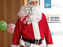 Prof. Dr. Quanta Klaus Drese vor der Weihnachtsvorlesung. Prof. Dr. Quanta Klaus Drese vor der Weihnachtsvorlesung.