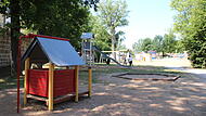 Manche Eltern in Höchstadt sind mit dem Zustand des Spielplatzes  im Engelgarten in Höchstadt zufrieden.