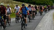 &Uuml;ber 70 Radlerinnen und Radler trotzen der Hitze bei der 22. Fahrradwallfahrt der Pfarreiengemeinschaft &bdquo;Der gute Hirte&ldquo;.