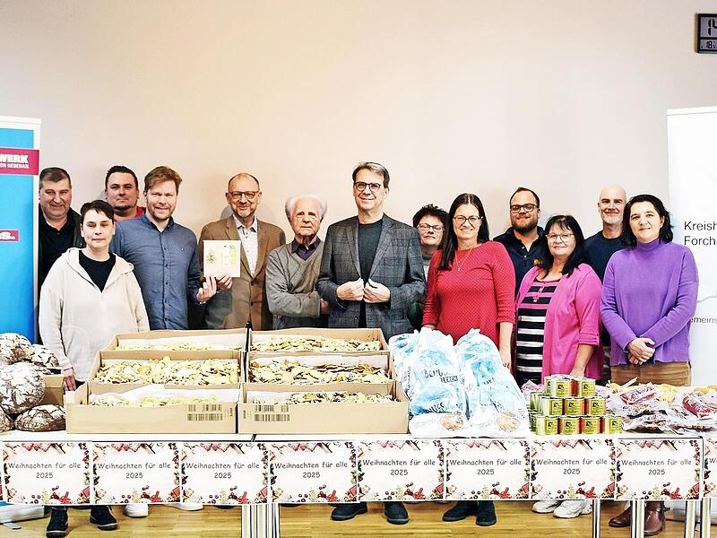 (von links) Hans Derbfuß (Obermeister Fleischer-Innung Forchheim), Susanne Zapf (Caritas), Markus Wagner (Metzgerei Wagner), Hendrik Beck (Geschäftsführer Kreishandwerkskammer Forchheim), Peter Ehmann (Caritas), Engelbert Erner (Bäckermeister), Ch...