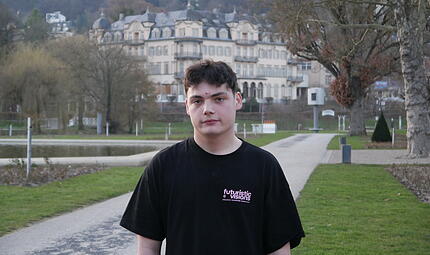 Cedrik Lotspeich hat es trotz schwieriger Kindheit geschafft &ndash; er engagiert sich ehrenamtlich und politisch.