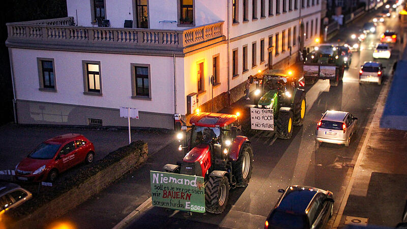 Die Theresienstraße in Bad Kissingen am Mittwoch, 10. Januar 2024, kurz vor halb acht.