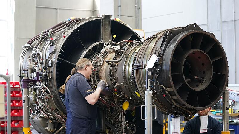 Lufthansa Technik sucht Kräfte Lufthansa Technik sucht Kräfte