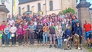 69 Wallfahrer und 15 Musikanten aus Lahm und Hesselbach sowie weiteren Ortschaften wallten am Freitag nach Fronleichnam nach Marienweiher. 69 Wallfahrer und 15 Musikanten aus Lahm und Hesselbach sowie weiteren Ortschaften wallten am Freitag nach Fronleichnam nach Marienweiher.