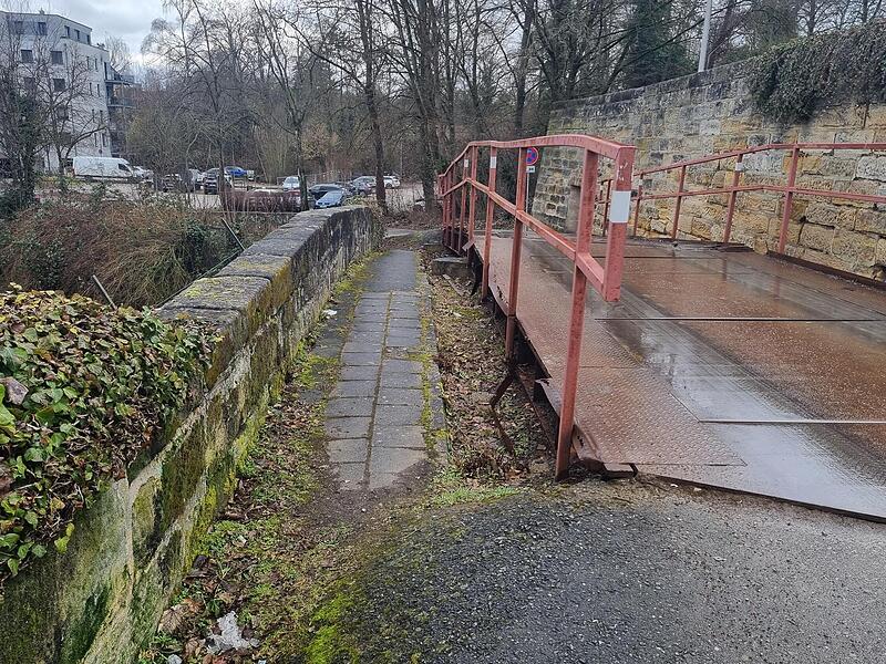 Die Br&uuml;cke zum Spitalgarten ist einem sanierungsbed&uuml;rftigen Zustand.Forchheim & Fr&auml;nkische Schweiz