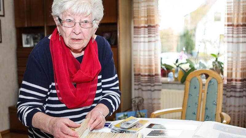 Ohne  den  Karteikasten   w&auml;re  die    Aufgabe der Gemeindebetreuerin   Magdalena   Gei&szlig;ler undenkbar.Forchheim & Fr&auml;nkische Schweiz