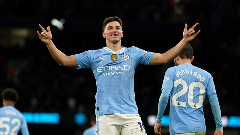 Julian Alvarez Julian Alvarez