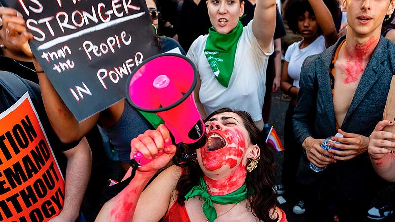 Mit seiner Entscheidung vom Freitag hat das höchste US-Gericht ein Urteil außer Kraft gesetzt, das fast 50 Jahre lang galt.