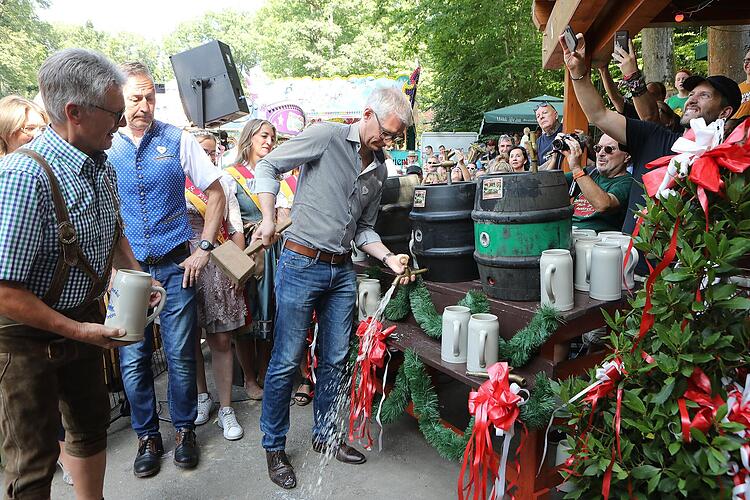 Fo; Annafest Bieranstich; Foto: Barbara HerbstForchheim & Fränkische Schweiz