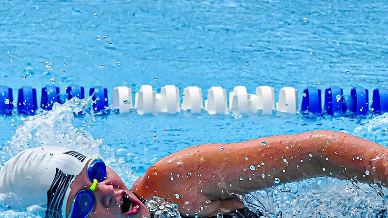 Das Kulmbacher Schwimmtalent Nele Kaufmann gewann sechs Titel für den ATS.Karl Heinz Weber Das Kulmbacher Schwimmtalent Nele Kaufmann gewann sechs Titel für den ATS.Karl Heinz Weber