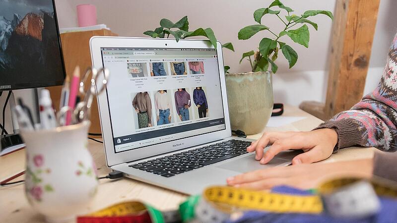 Achtung, wer einen Online-Shop betreibt, muss bei seinem Internetauftritt auf manches achten.