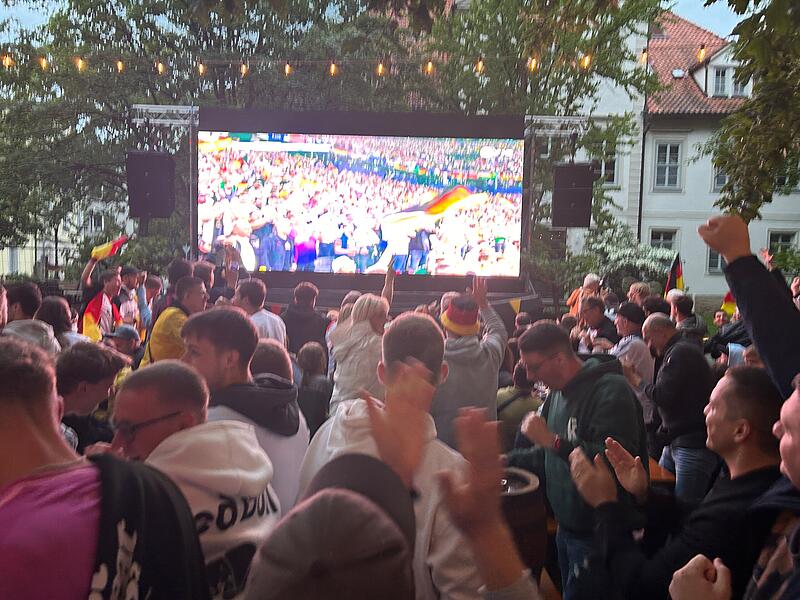 Fußball-EM: Public Viewing in CoburgFußball-EM 2024: So feiert Coburg Fußball-EM: Public Viewing in CoburgFußball-EM 2024: So feiert Coburg