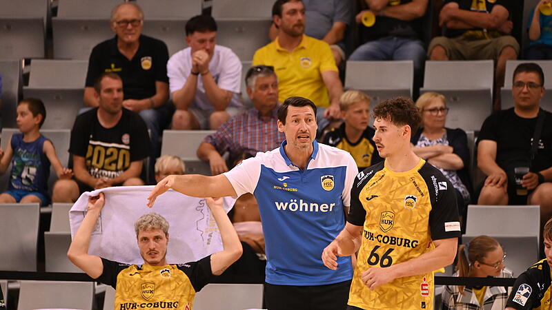 HSC-Trainer Anel Mahmutefendic im Zwiegespr&auml;ch mit Felix Jaeger.