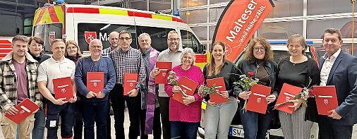 Geehrte: (von links) Patrick Höchemer, Petra Reith, Andrea Walz, Susanne Weitz, Yvonne Stefi, Martin Mandewirth, Rainer Roth, Joachim Bach, Klaus Ziegler, Ralf Leuschner, Frank Karrlein, Kristina Schäflein, Rainer Kaufmann, Hedwig Weth. Geehrte: (von links) Patrick Höchemer, Petra Reith, Andrea Walz, Susanne Weitz, Yvonne Stefi, Martin Mandewirth, Rainer Roth, Joachim Bach, Klaus Ziegler, Ralf Leuschner, Frank Karrlein, Kristina Schäflein, Rainer Kaufmann, Hedwig Weth.