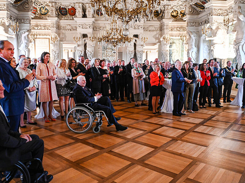 Gro&szlig;er Empfang in Coburg: Mehr als 200 geladene G&auml;ste gratulierten Andreas Prinz von Sachsen-Coburg und Gotha zum 80. Geburtstag.
