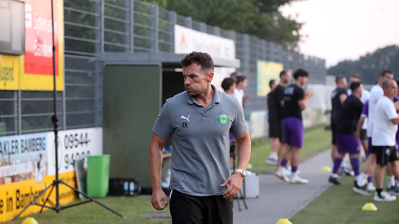 DJK-Trainer Carsten Nüßlein erlebte ein aufregendes Spiel in Regensburg - ohne Happy End für sein Team. DJK-Trainer Carsten Nüßlein erlebte ein aufregendes Spiel in Regensburg - ohne Happy End für sein Team.